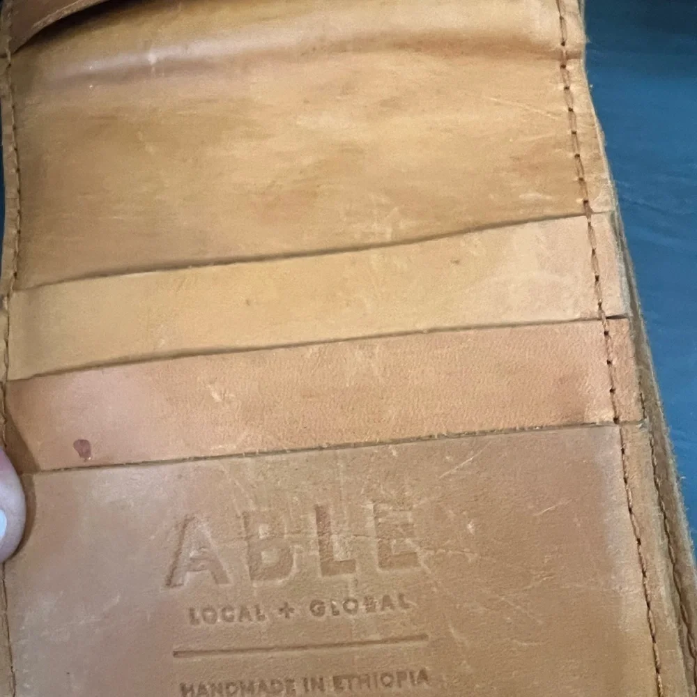 ABLE leather wallet Tri-fold with side pocket and compartments for cards